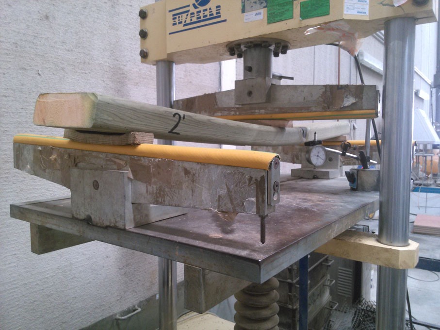 Flexión de Tablón de Madera
